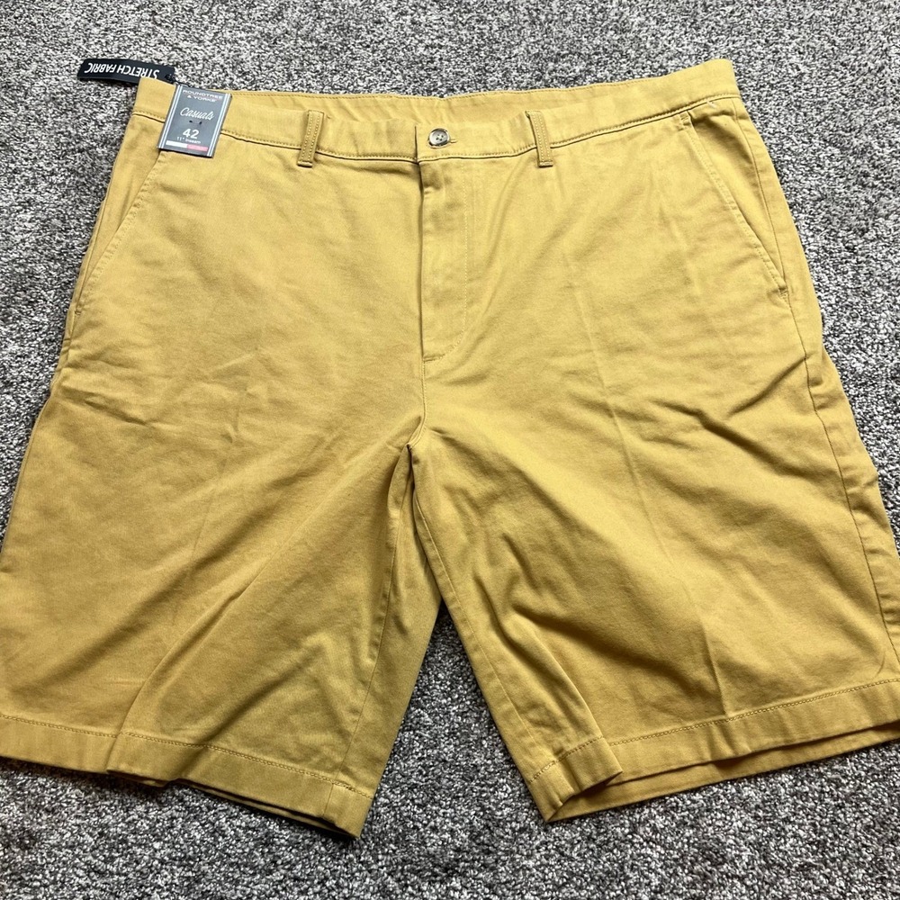 Roundtree & Yorke Chino Shorts Men 42 Brown Cotton Stretch Classic Fit Chinos